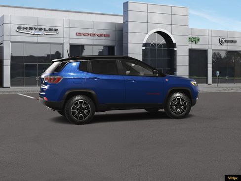 New 2026 Jeep Compass Trailhawk w/ Sun, Sound & Navigation Group AWD/4WD image 15