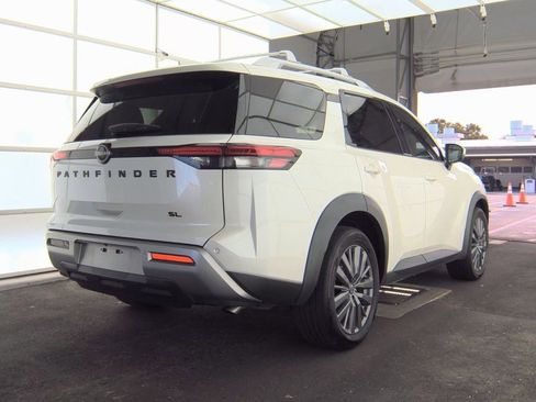 Certified 2023 Nissan Pathfinder SL w/ SL Premium Package image 4