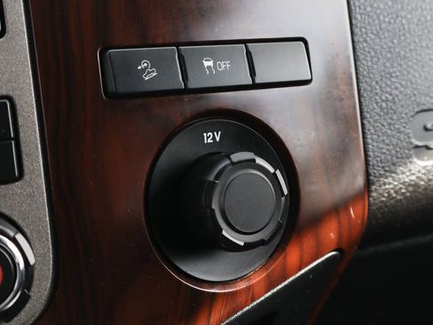 Used 2011 Ford F250 Lariat w/ Lariat Interior Pkg image 41