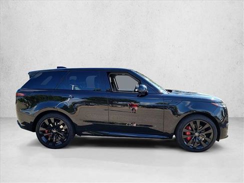 Used 2023 Land Rover Range Rover Sport First Edition AWD/4WD image 4