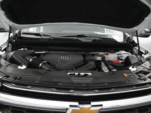 Certified 2025 Chevrolet Traverse LT image 28