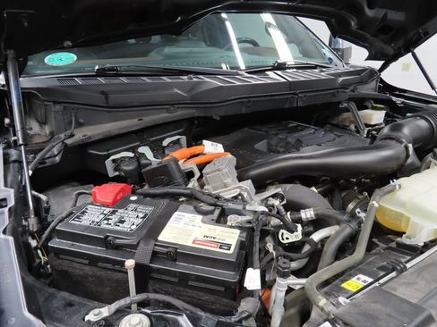 Used 2022 Ford F150 Lariat w/ Equipment Group 502A High AWD/4WD image 33