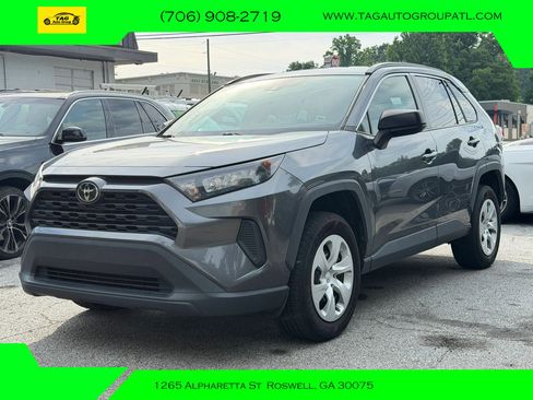 Used 2021 Toyota RAV4 LE AWD/4WD image 1