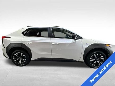 Used 2024 Subaru Solterra AWD/4WD image 4
