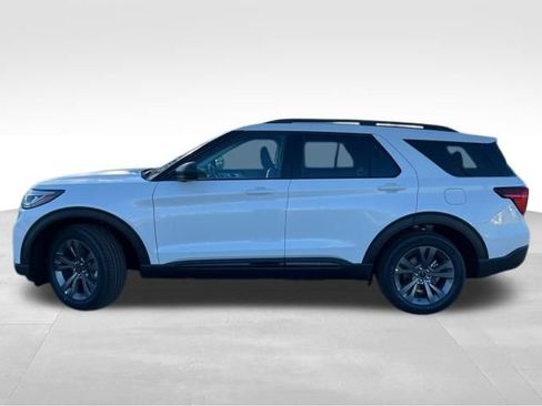 New 2026 Ford Explorer Active w/ Active Comfort Package image 4
