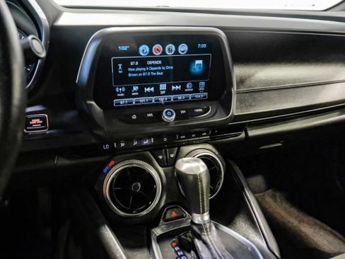 Used 2018 Chevrolet Camaro SS RWD image 32