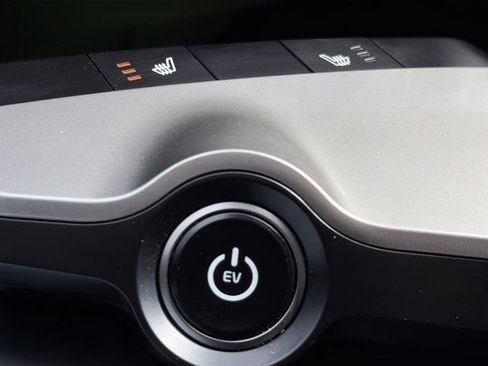 Used 2025 Kia EV6 Light image 21