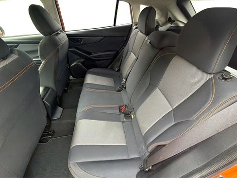 Used 2019 Subaru Crosstrek 2.0i Premium w/ Moonroof Package AWD/4WD image 10