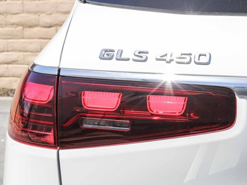 Certified 2024 Mercedes-Benz GLS 450 4MATIC image 11