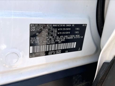 Used 2024 Toyota RAV4 Adventure image 33