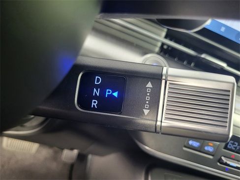 New 2025 Hyundai Kona Limited image 26