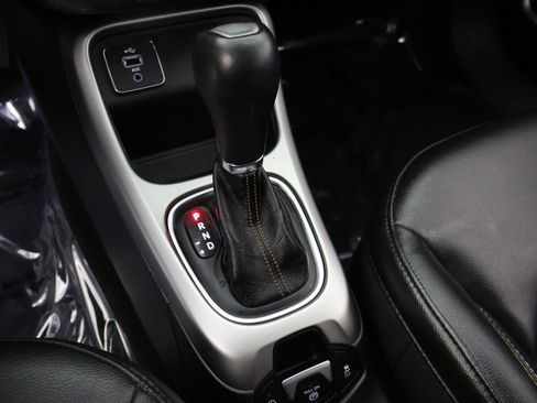 Used 2018 Jeep Compass Latitude w/ Cold Weather Group image 42