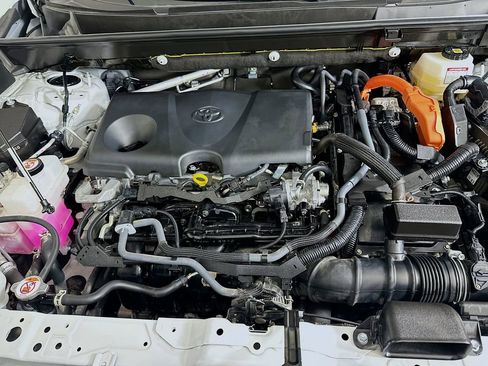 Used 2024 Toyota RAV4 XLE Premium image 31