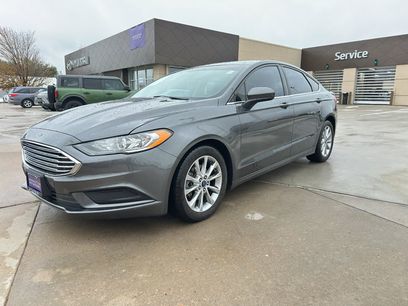 Used 2017 Ford Fusion SE w/ Fusion SE Technology Package