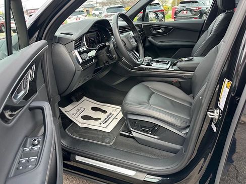 Used 2025 Audi Q7 3.0T Premium Plus AWD/4WD image 10