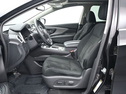 Used 2019 Nissan Murano SV w/ Premium Package AWD/4WD image 8