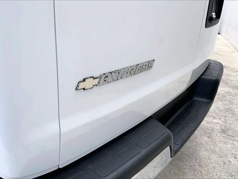 Used 2019 Chevrolet Express 3500 LT w/ LT Preferred Equipment Group image 8