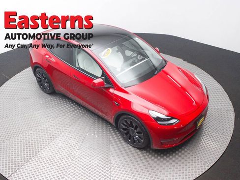 Used 2021 Tesla Model Y Performance image 3