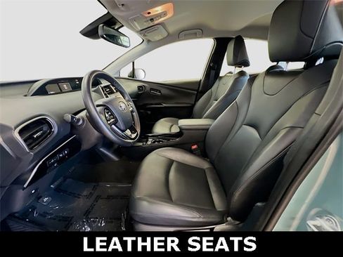 Used 2021 Toyota Prius XLE image 22