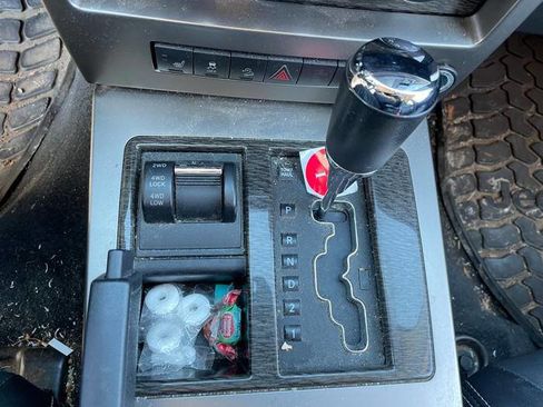 Used 2011 Jeep Liberty Limited w/ Comfort/Convenience Group image 38