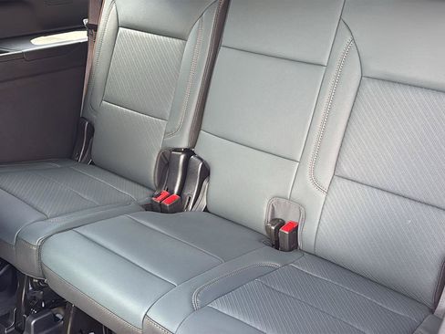 New 2026 GMC Yukon XL AT4 w/ AT4 Premium Package AWD/4WD image 19