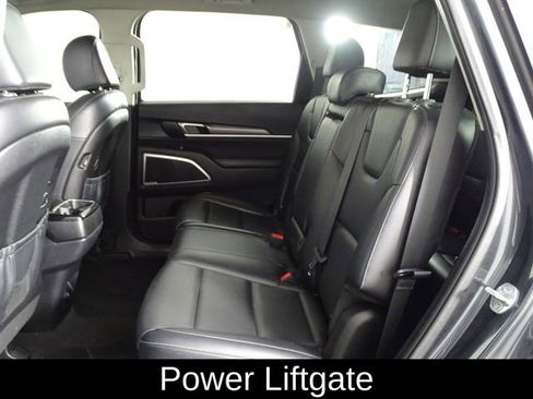Used 2022 Kia Telluride LX image 13