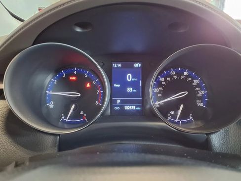 Used 2020 Toyota C-HR Limited image 25