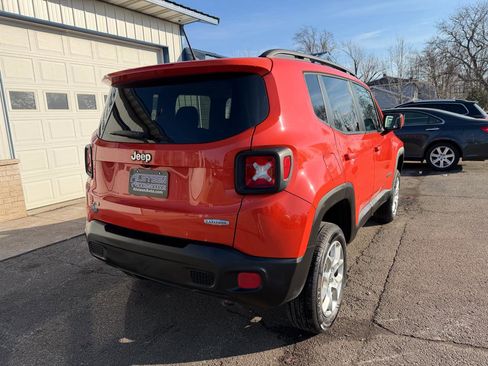 Used 2015 Jeep Renegade Latitude w/ Popular Equipment Group image 3