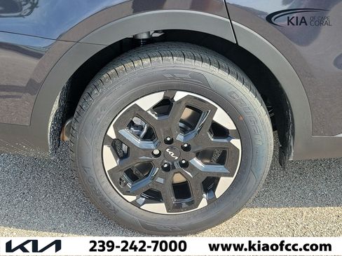 New 2026 Kia Sorento S FWD image 9
