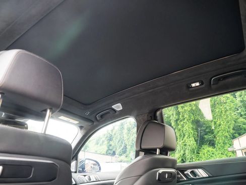 Used 2024 BMW ALPINA XB7 AWD/4WD image 33