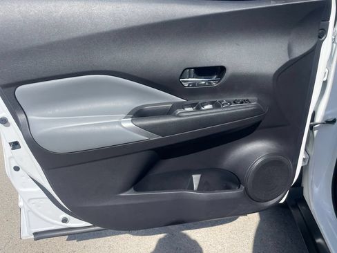 Certified 2024 Nissan Kicks SR w/ SR Premium Package FWD image 21