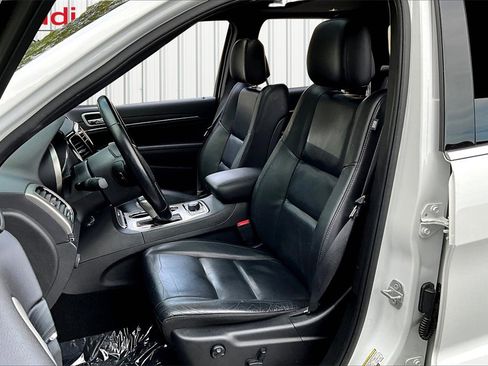 Used 2021 Jeep Grand Cherokee Limited image 21