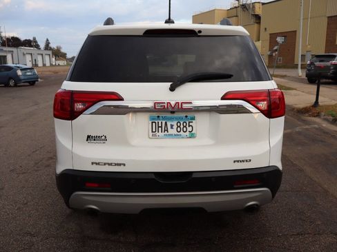 Used 2018 GMC Acadia SLT image 10
