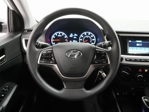 Used 2022 Hyundai Accent SE image 18