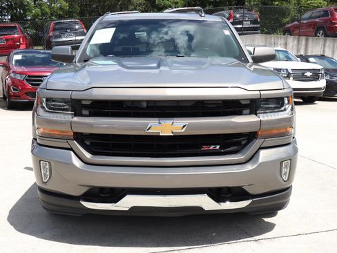 Used 2017 Chevrolet Silverado 1500 LT w/ All Star Edition AWD/4WD image 10