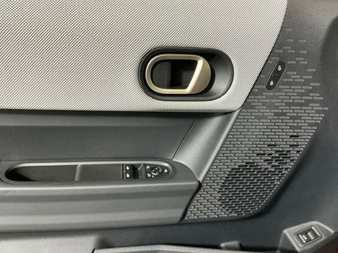 Certified 2025 MINI Cooper 2-Door Hardtop FWD image 16