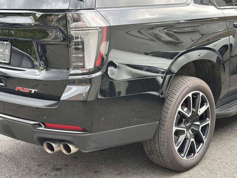 Used 2026 Chevrolet Suburban RST w/ Comfort Package AWD/4WD image 9