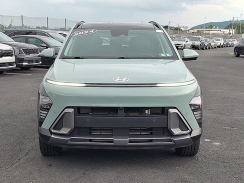 Used 2024 Hyundai Kona Limited AWD/4WD image 2