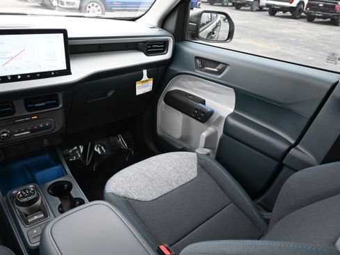 New 2026 Ford Maverick XLT FWD image 29