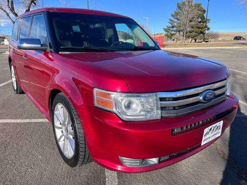 Used 2011 Ford Flex Limited w/ Rapid Spec Order Code image 3