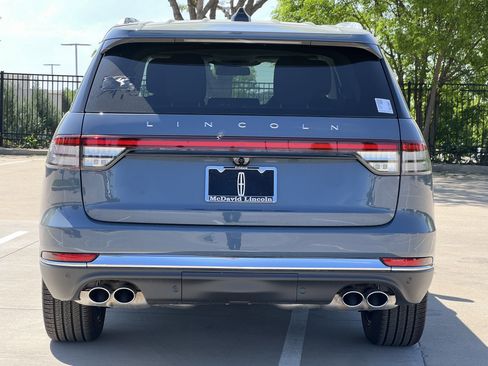 New 2025 Lincoln Aviator Reserve image 8