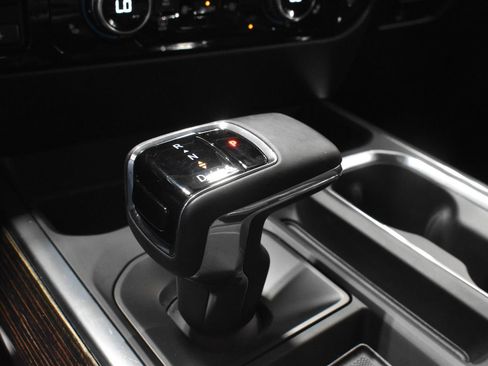 Used 2024 GMC Sierra 1500 Elevation w/ Elevation Premium Package AWD/4WD image 19