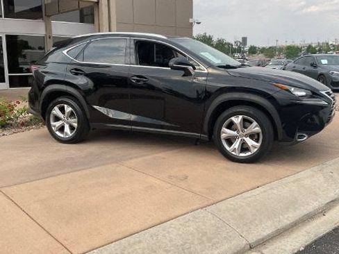 Used 2017 Lexus NX 200t AWD w/ Premium Package image 7
