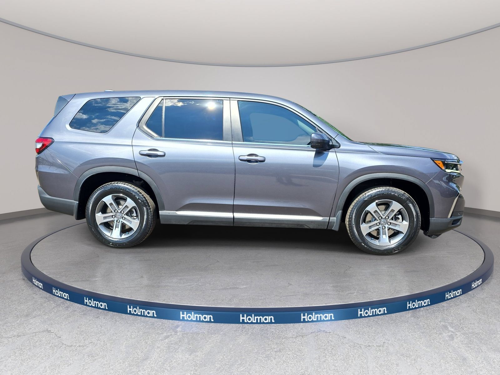 Used 2024 Honda Pilot EX-L image 4