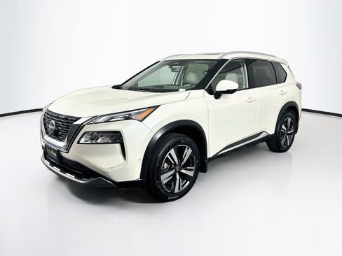 Used 2023 Nissan Rogue SL w/ SL Premium Package FWD image 3