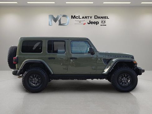 Used 2025 Jeep Wrangler Unlimited Rubicon 392 AWD/4WD image 6