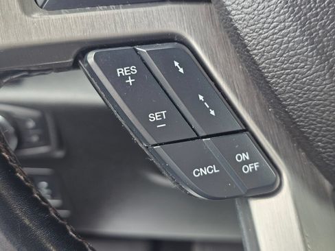 Used 2018 Ford F150 Platinum w/ Technology Package AWD/4WD image 24