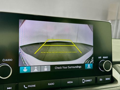 Used 2025 Honda Accord SE image 22