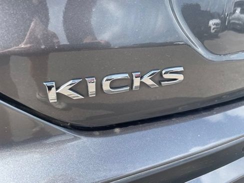 Used 2023 Nissan Kicks SV FWD image 9