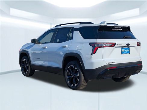 New 2026 Chevrolet Equinox RS w/ LPO, Floor Liner Package image 4